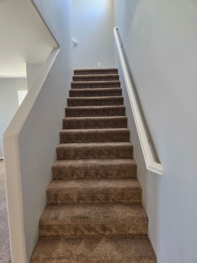Building Photo - Fabulous 3-Bedroom, 3.5-Bathroom Home with...