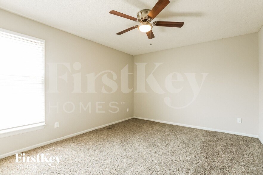 Building Photo - 1419 S Sheridan Bridge Pl