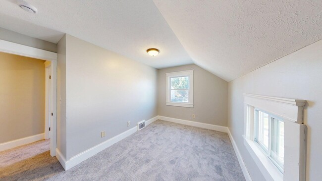 Building Photo - Cudell Area - 3 Bedroom - 1 Bath - Single ...