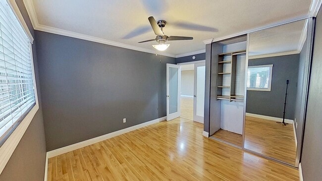 Building Photo - 5517 Thelma Ave