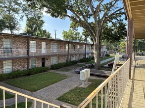 Building Photo - 7510 Shady Villa Lane #22
