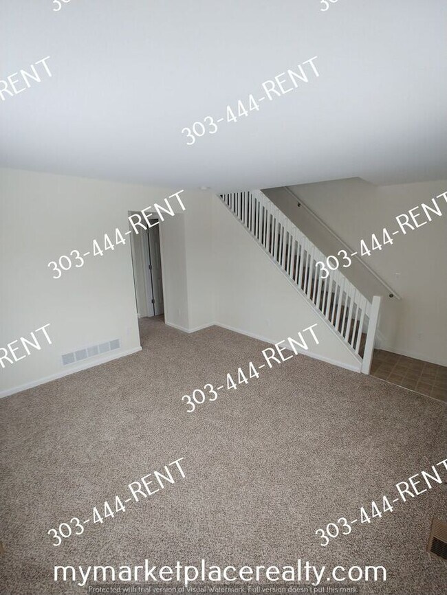 Building Photo - 2 Bedroom in Commerce City! Beautiful Home!