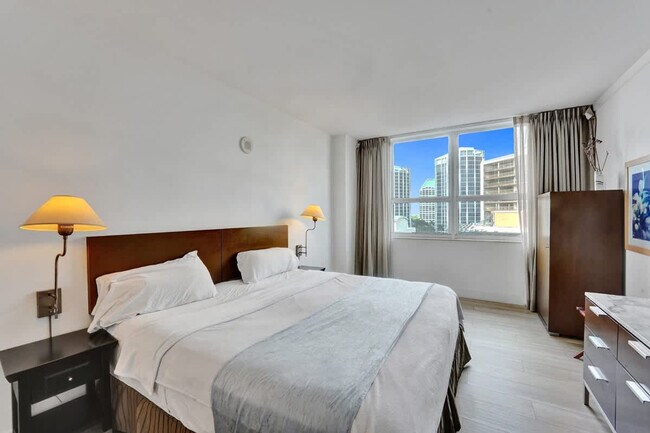 Building Photo - 2889 McFarlane Rd