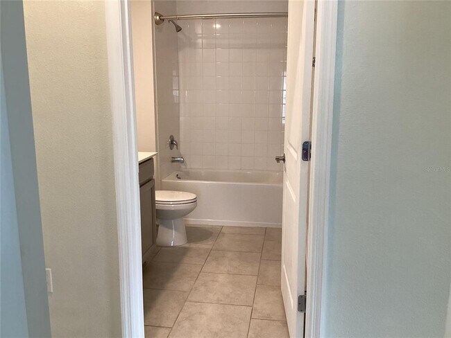 Building Photo - 260 Pershing St