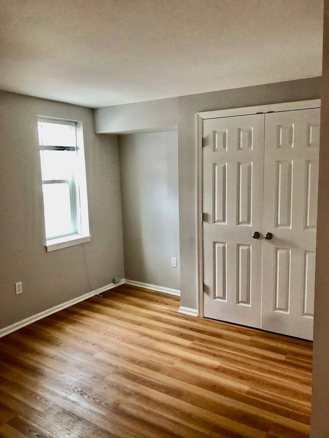 Building Photo - 418 N Darlington St