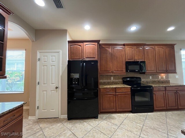 Building Photo - 2667 Maraval Ct