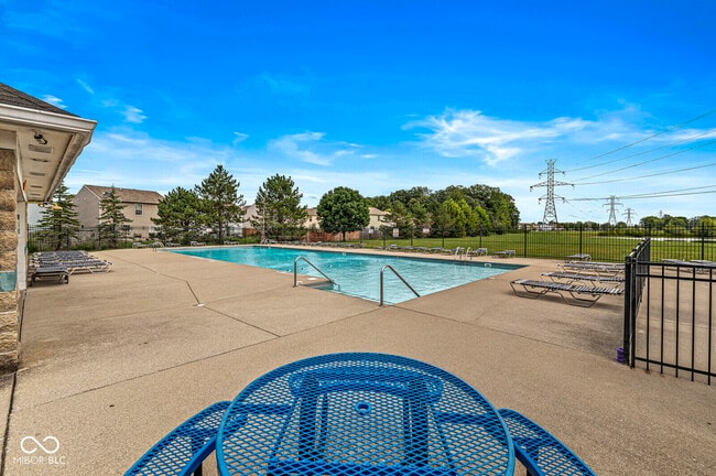 Building Photo - 7928 States Bend Dr