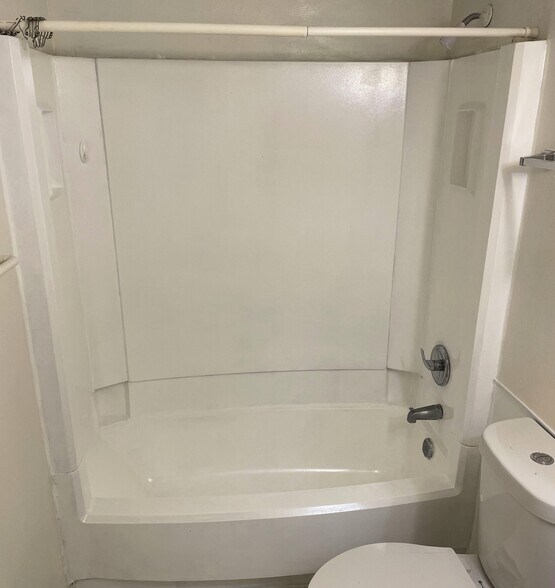 Building Photo - 5825 62nd Ave N