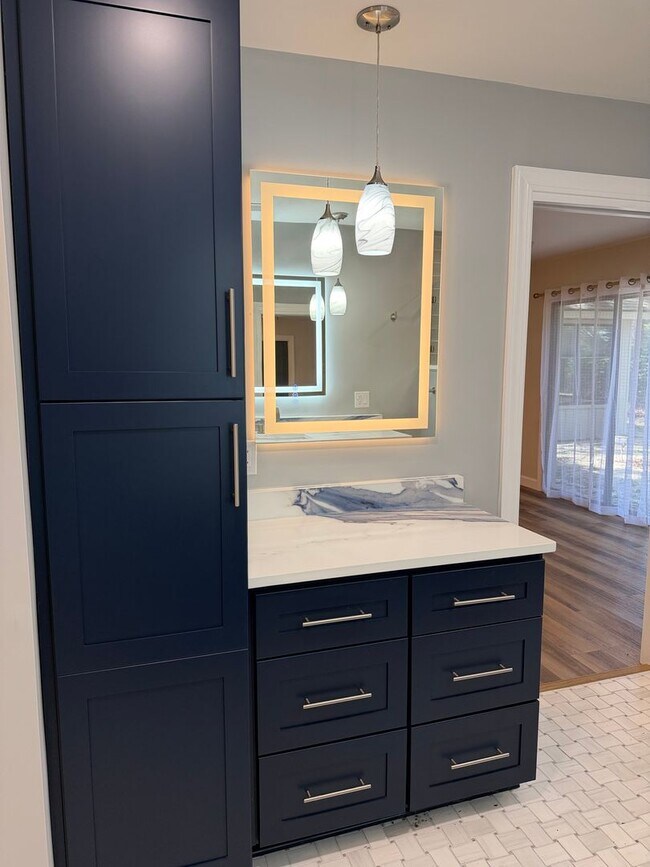 Building Photo - Stunning Remodeled One-Story Home - Port Royal Plantation