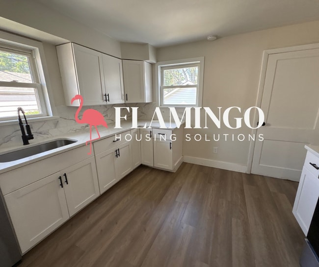 Building Photo - Remodeled 2 bedroom with off street parking and garage
