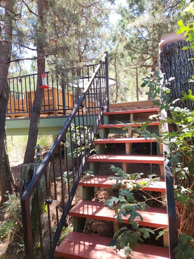 Building Photo - Live in The Pines ~ 2 Bed / 2 Bath for Lease