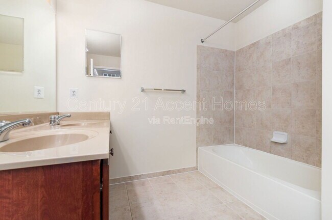 Building Photo - 42911 Nokes Corner Terrace