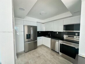 Building Photo - 2 bedroom in north miami Beach FL 33160