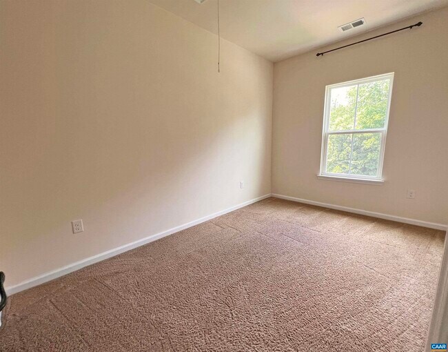 Building Photo - 2056 BethPage Ct