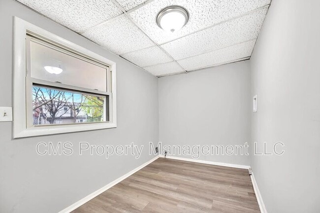 Building Photo - 21 Adella Ave