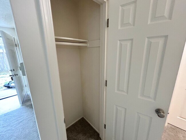 Building Photo - sw165th