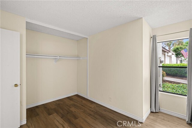 Building Photo - 450 Shady Ct