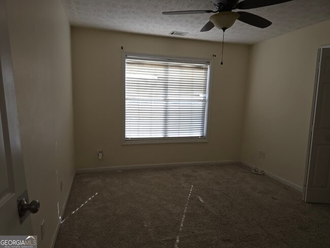 Building Photo - 108 Talon Pl