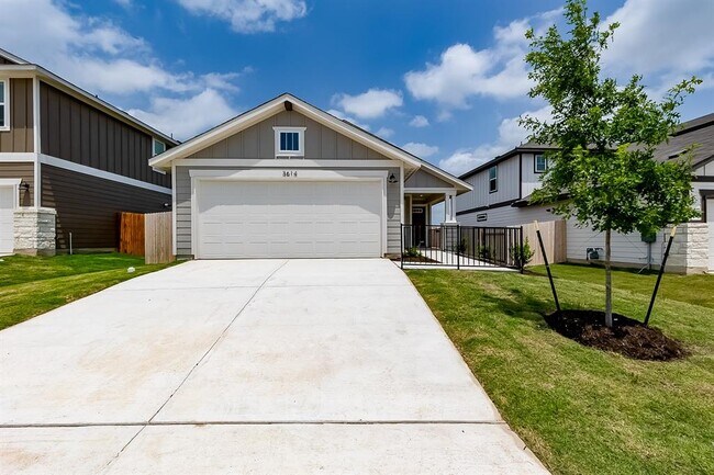 Building Photo - 3614 Twin Glades Pass