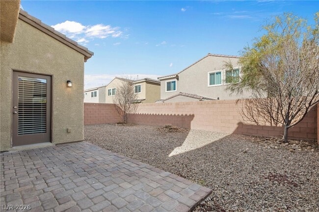 Building Photo - 8924 Willow Break Ave