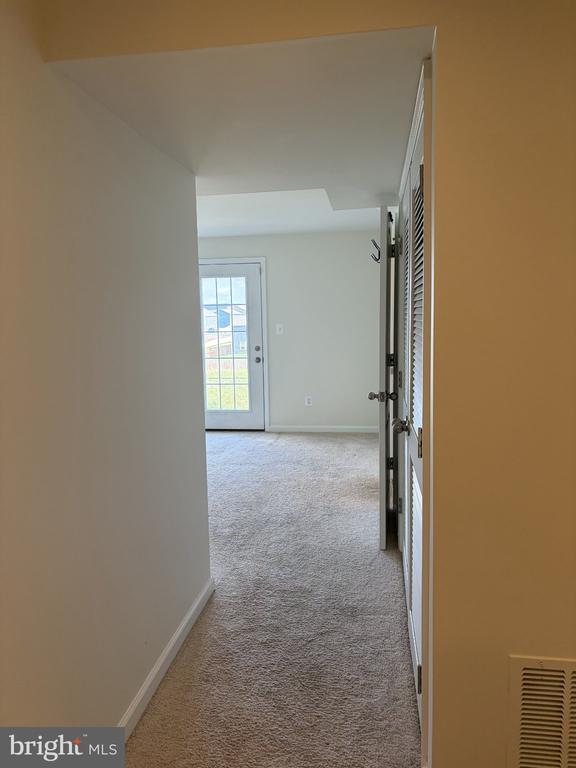 Building Photo - 40 Orch Grn Dr