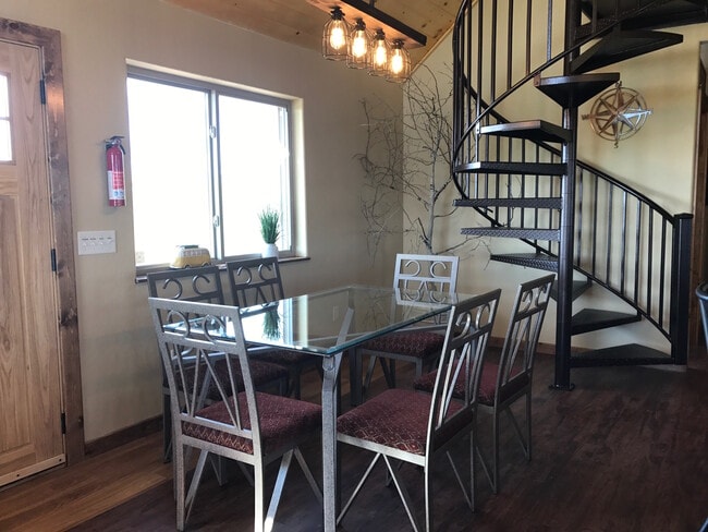 Building Photo - 13391 Sunny Slope Rd