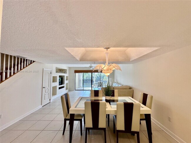 Building Photo - 240 Captains Walk