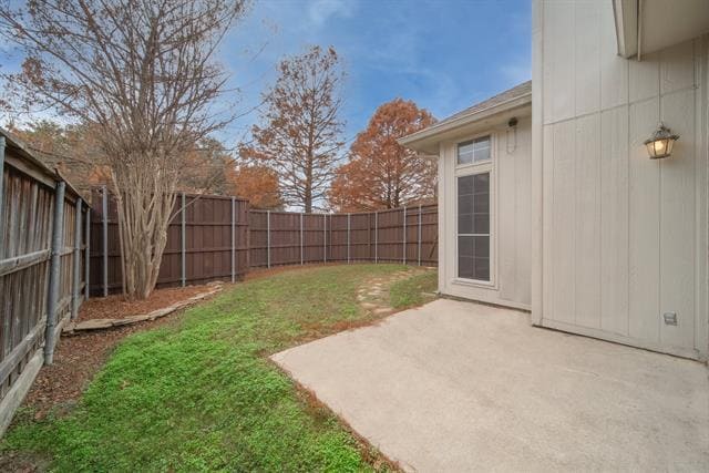 Building Photo - 10617 Memphis Dr