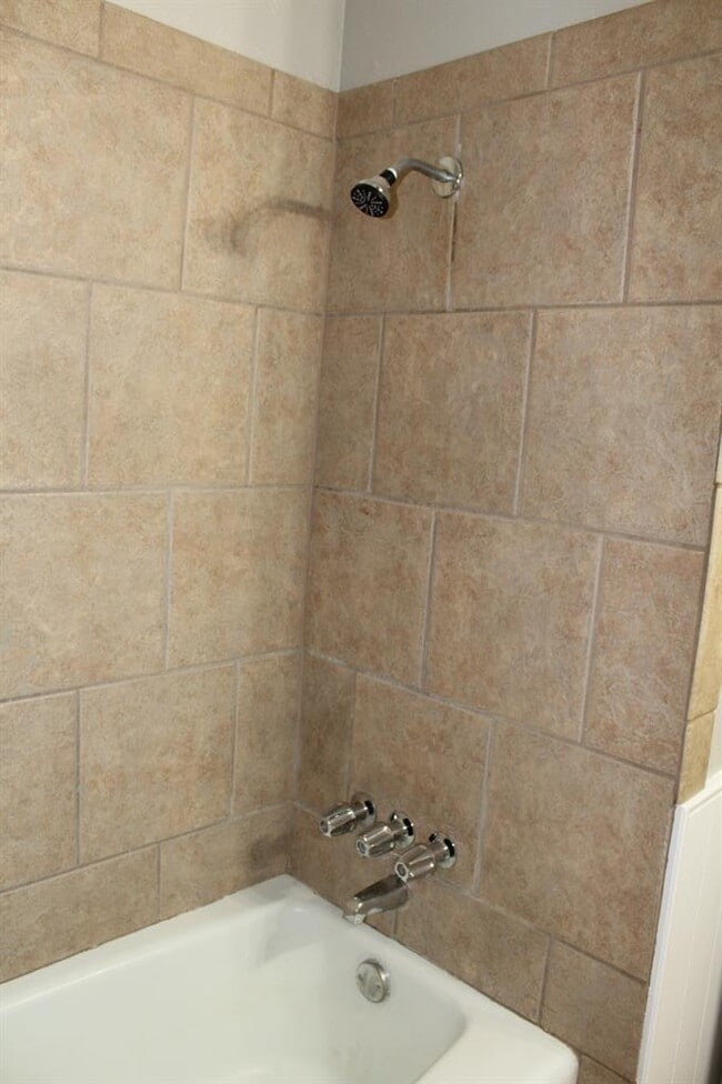 Building Photo - 4026 Parkwoods Ln