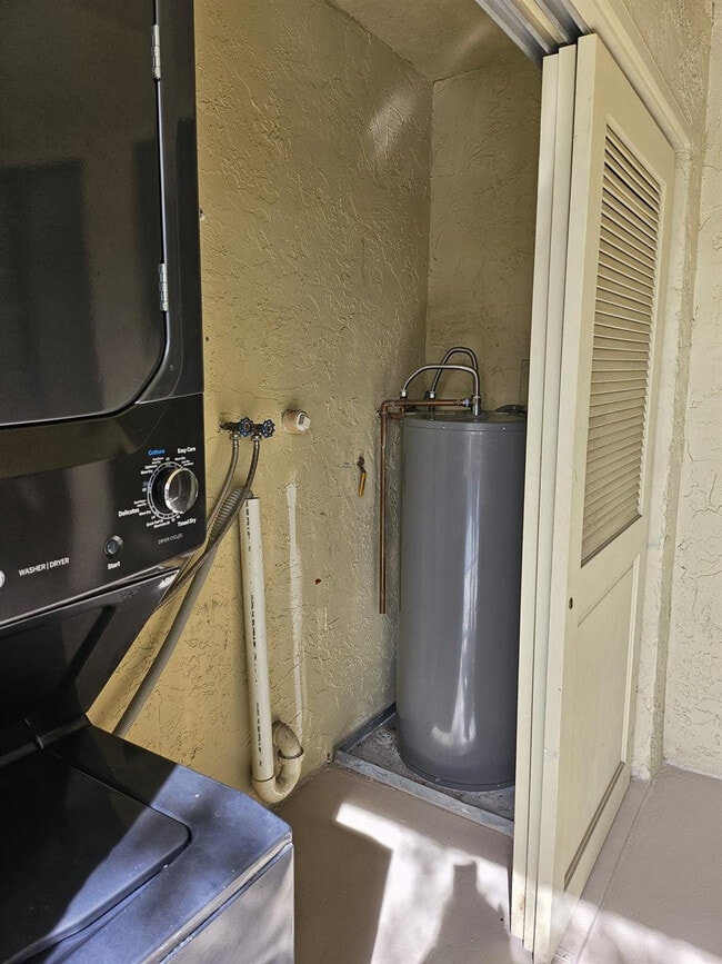 Building Photo - 2472 NW 49th Terrace