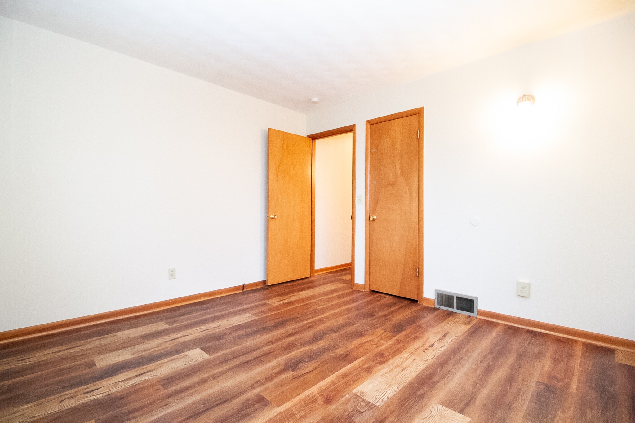 Building Photo - 2954 Carskaddon Ave