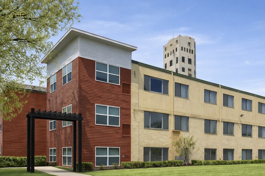 Building Photo - The Denn of Dinkytown