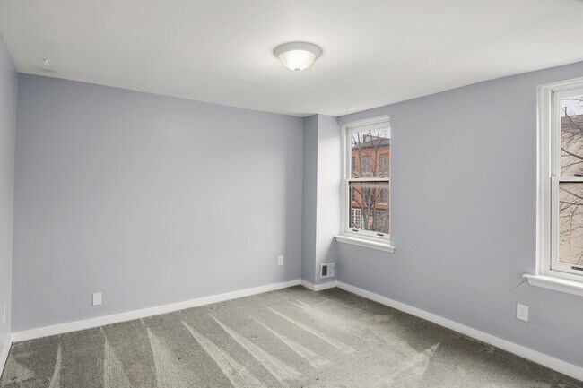 Building Photo - 636 Portland St