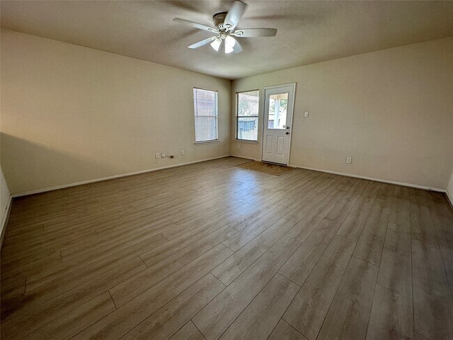 Building Photo - 2738 Mustang Hill Ln