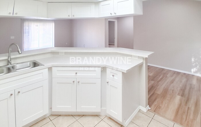 Building Photo - 4311 Thonotosassa Ave