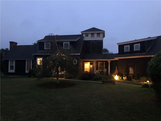 Building Photo - 15 Seabreeze Terrace