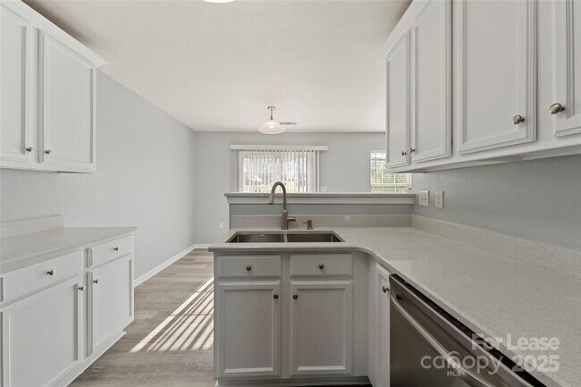 Building Photo - 11824 Paver Ln