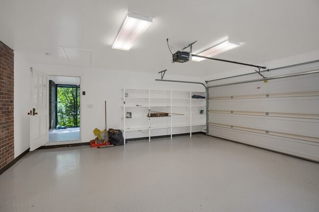 Building Photo - 314 Powder Mill Dr