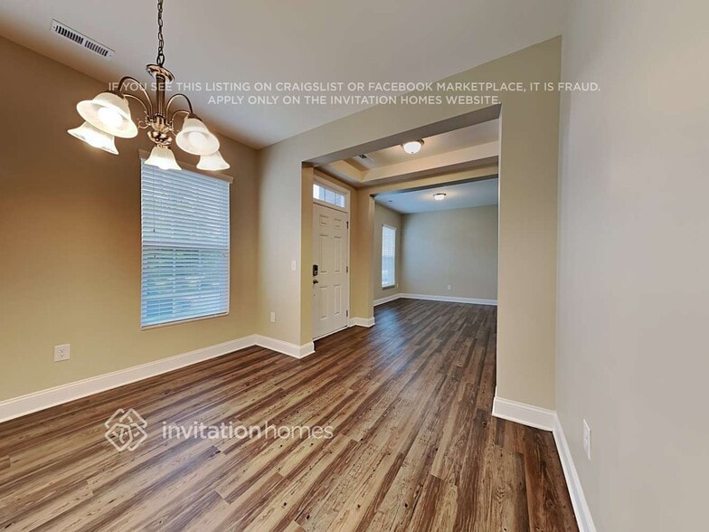 Building Photo - 9931 Maywine Cir