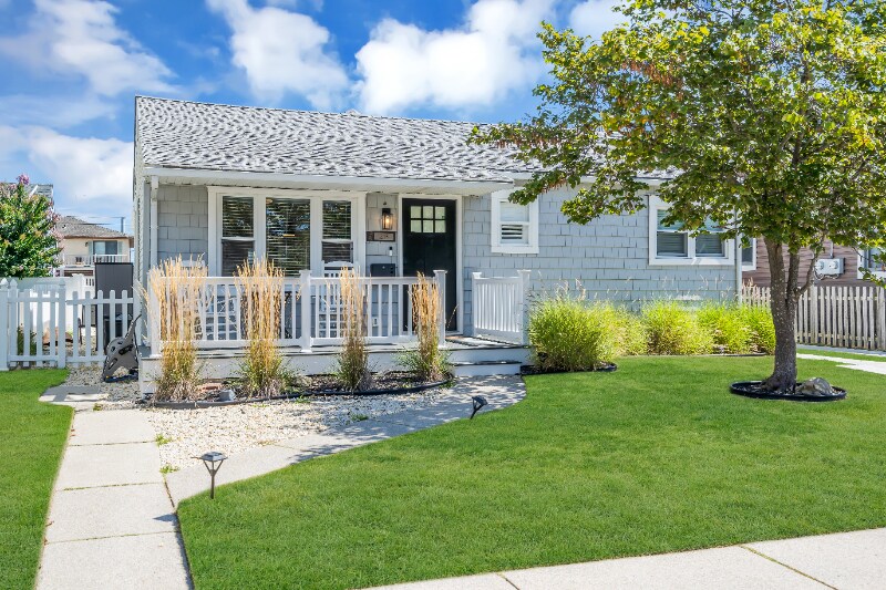 Building Photo - 213 E Syracuse Ave