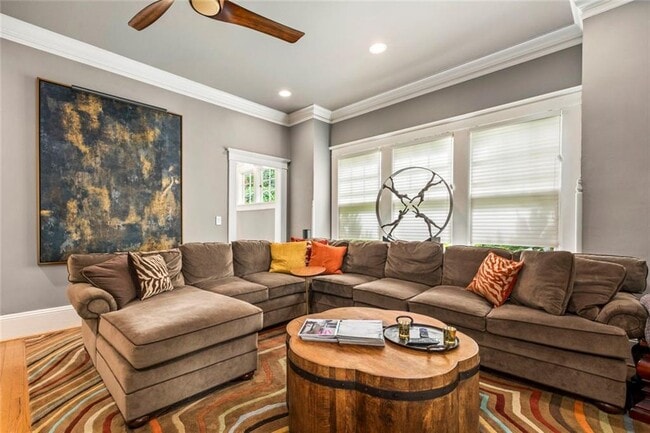 Building Photo - 976 Adair Ave NE