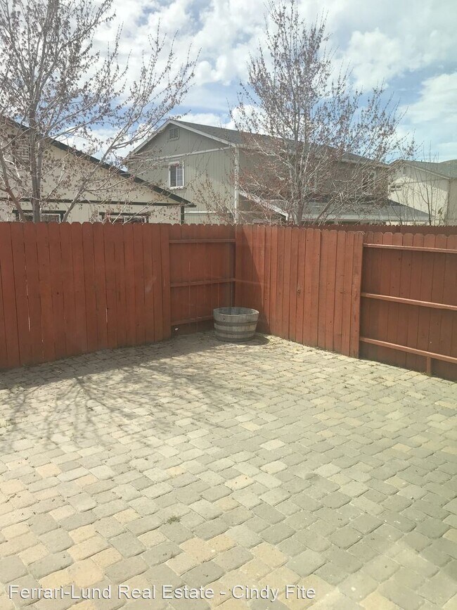 Building Photo - 4 br, 2 bath House - 17750 Wood Leaf Ct.