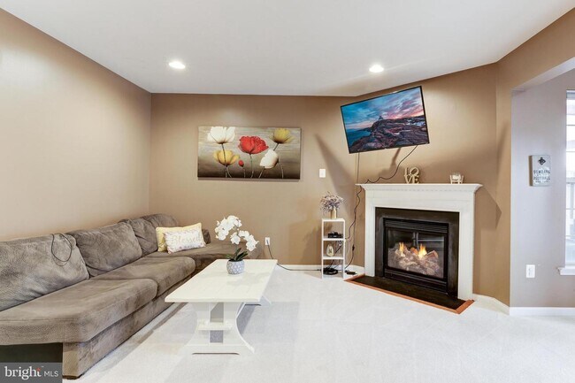 Building Photo - 575 Edmonton Terrace NE