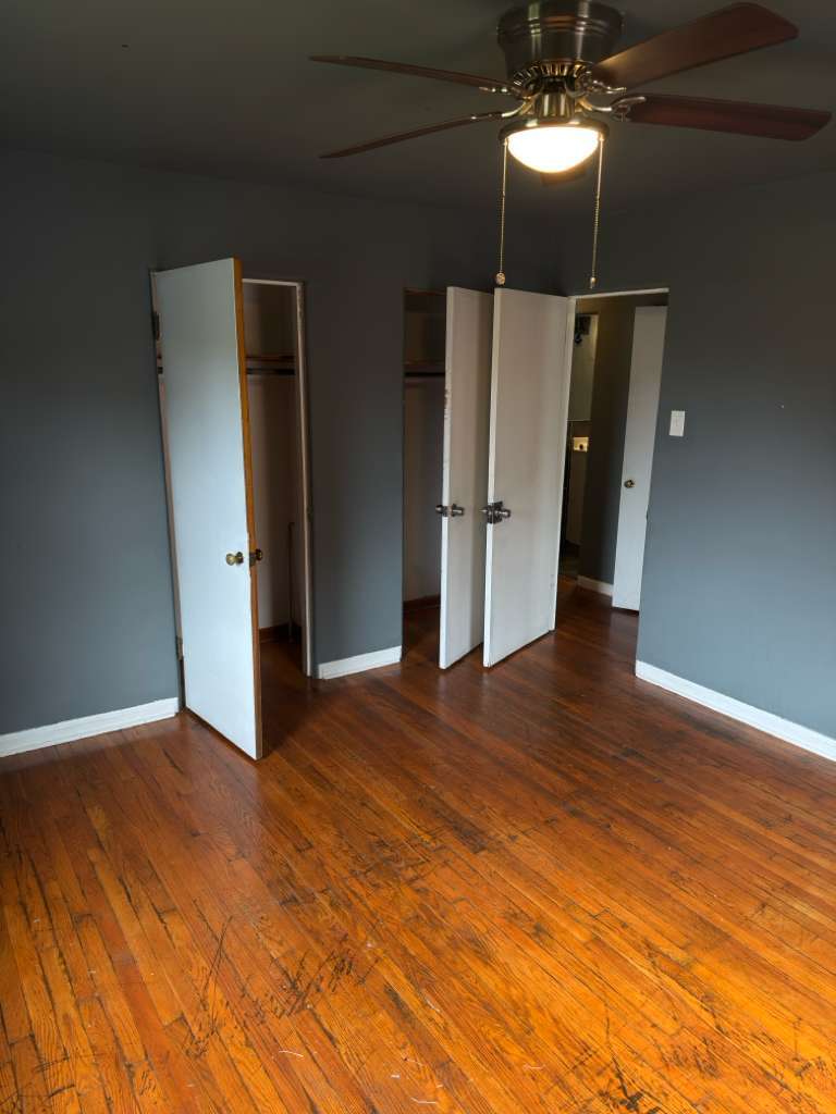 Building Photo - 5998 Bermuda Dr