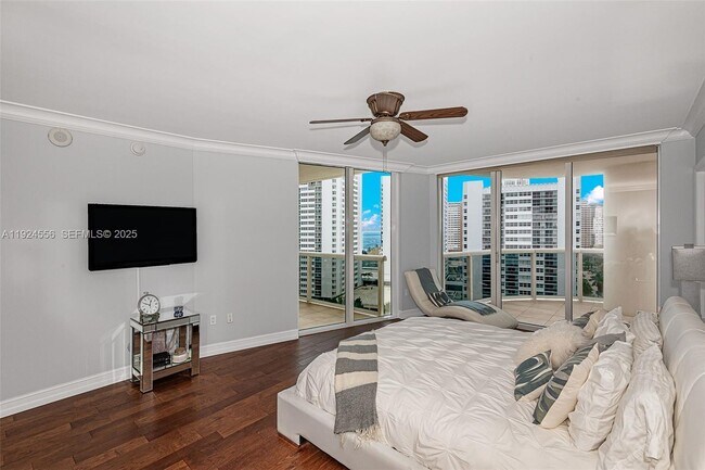 Building Photo - 1850 S Ocean Dr