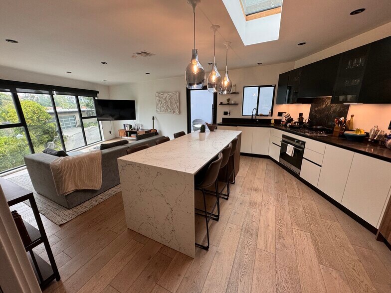 Building Photo - 2795 Woodshire Dr