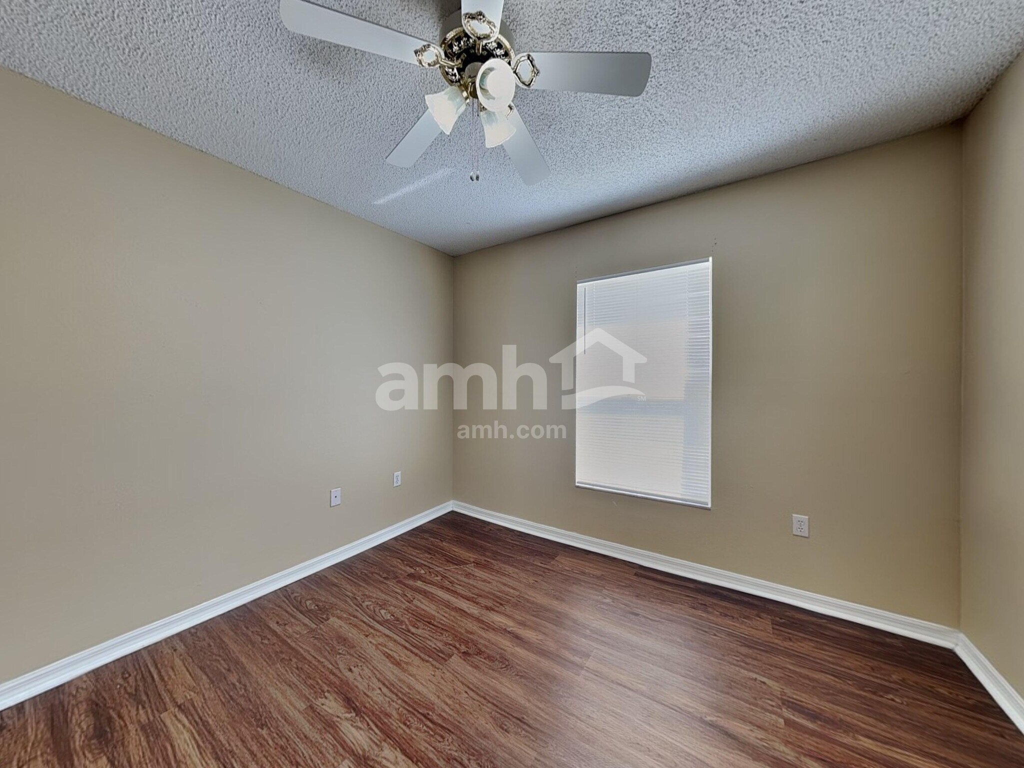 Building Photo - 813 Grand Regal Pt