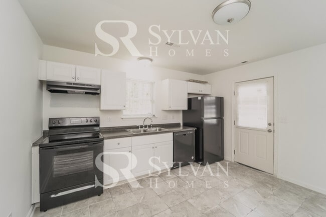 Building Photo - The Lifestyle You Deserve.