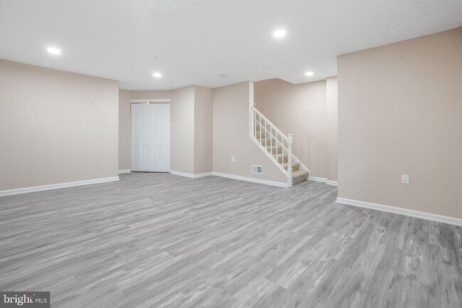 Building Photo - 3671 Waterwheel Square