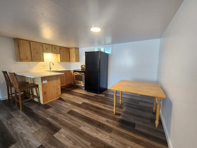 Building Photo - Harris Apartments